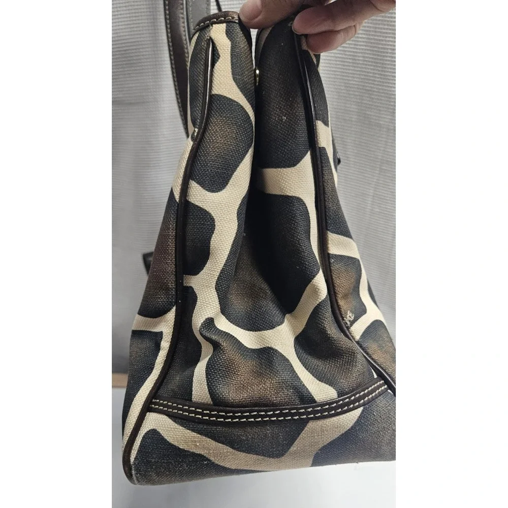 Vintage Dooney & Bourke African Safari giraffe print canvas leatehr toe bag